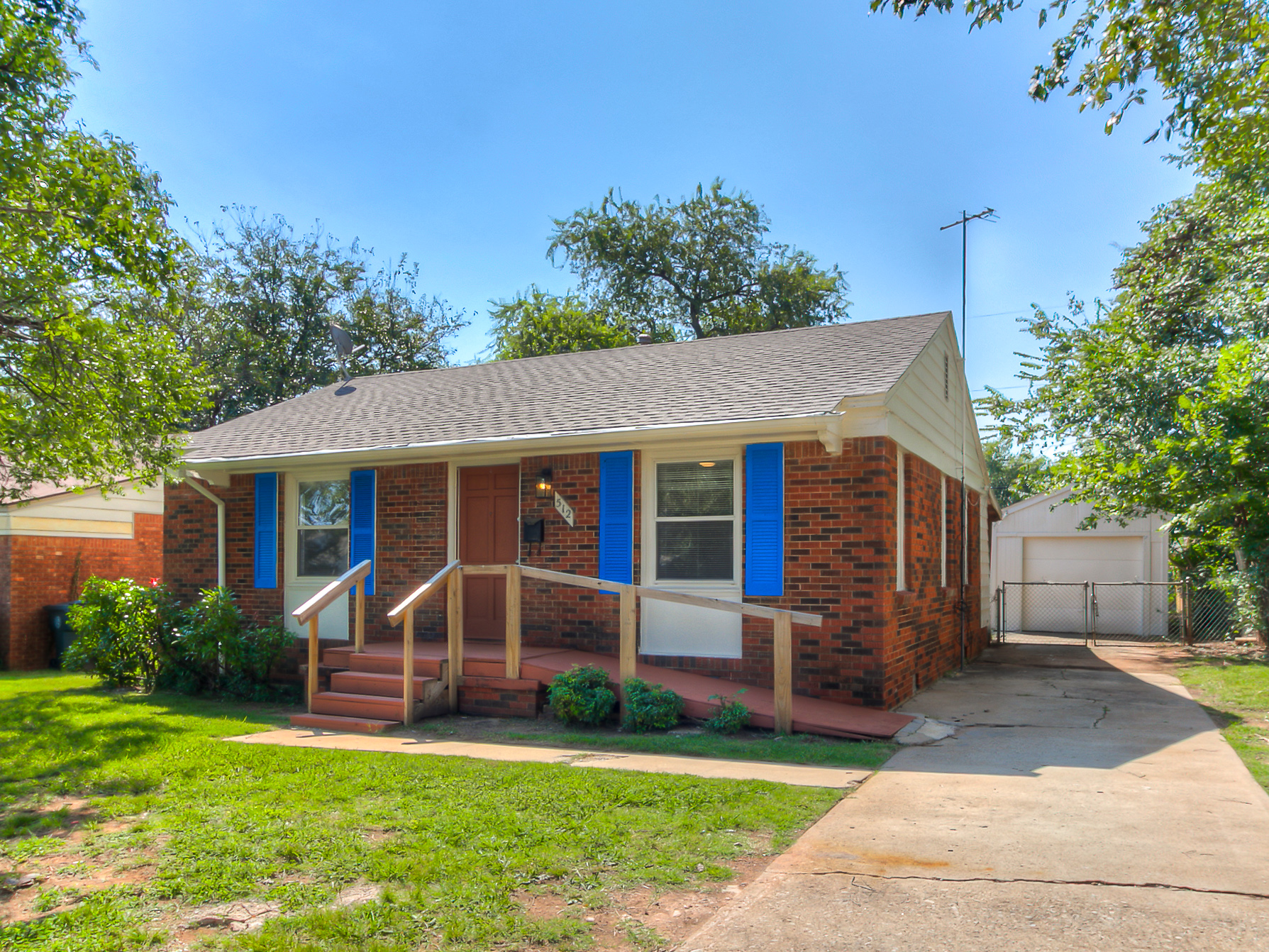Property main image